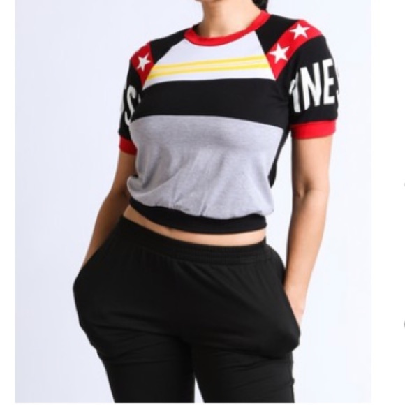 Black Red Gray Crop Top Star Print Shirt - Picture 2 of 3